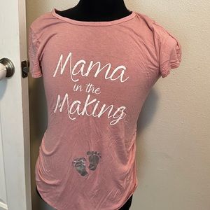 Maternity t shirt